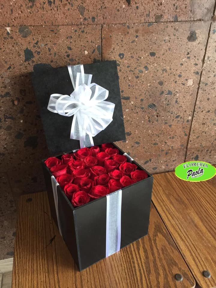 Caja de Madera Florería Paola